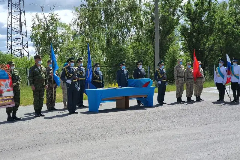 В Казахстан вернули останки воина ВОВ из Ленинградской области
