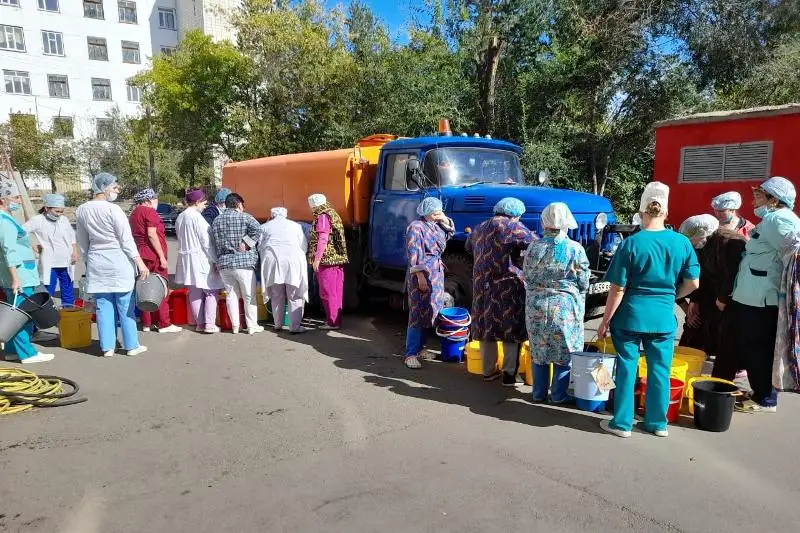 Из-за ремонта водопровода без воды остались жители нескольких районов Кокшетау