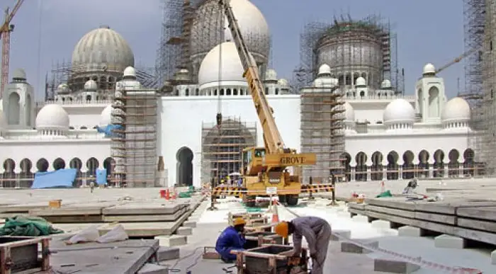 До и после: как строили одну из самых известных мечетей в мире