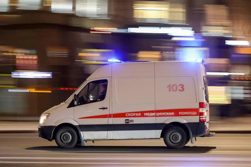 В России перевернулся автобус: 13 человек пострадали