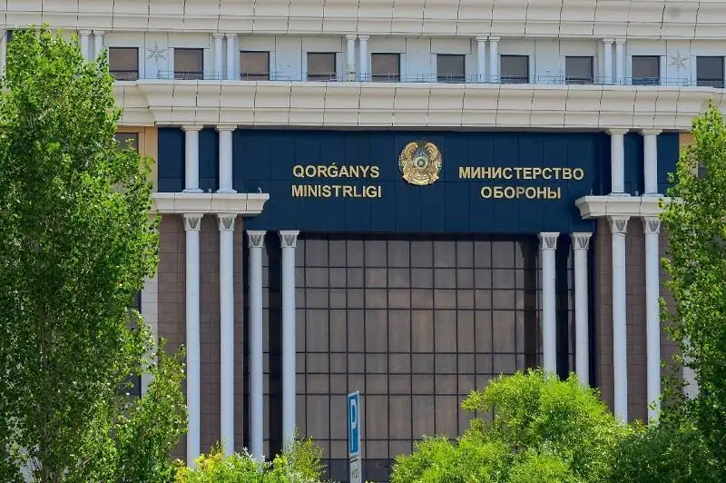 Министр обороны поручил принять меры по обеспечению безопасного хранения боеприпасов