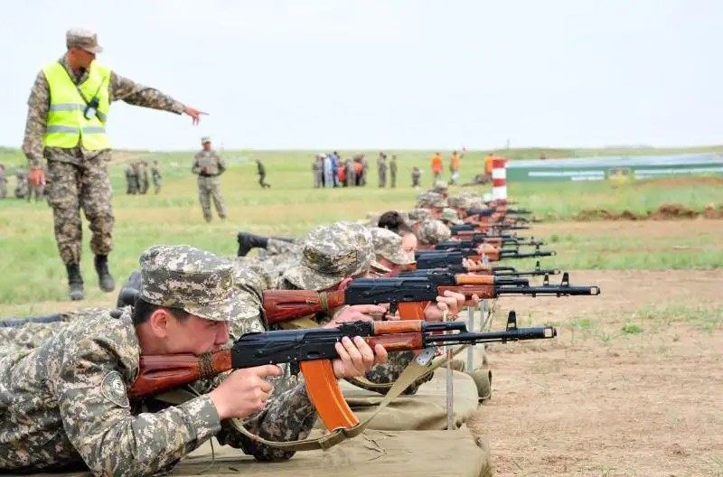 В Вооруженных Силах РК приняты меры по усилению бдительности