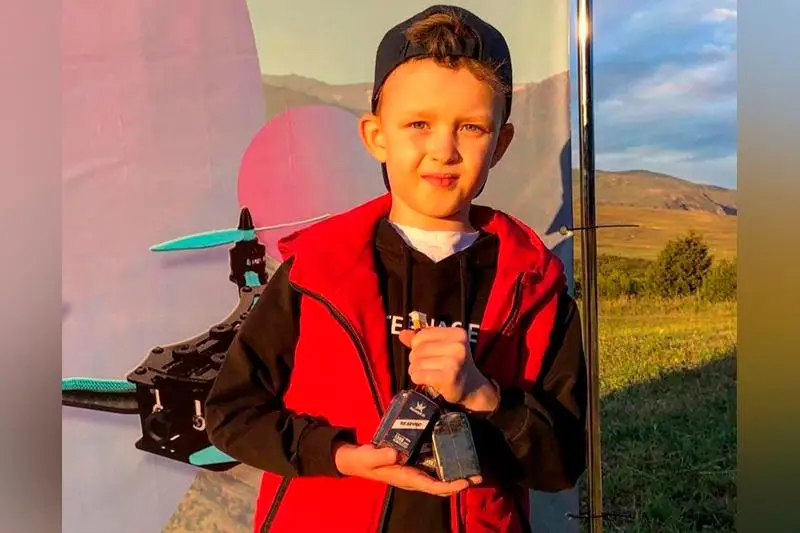 Восьмилетний карагандинец стал вторым на республиканских гонках на дронах