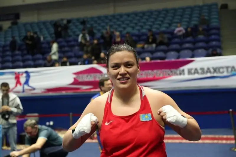 Восемь казахстанок выиграли «золото» на чемпионате Азии по боксу