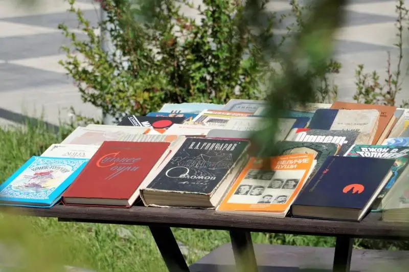 В столице продолжается проект «Библиотека под открытым небом»