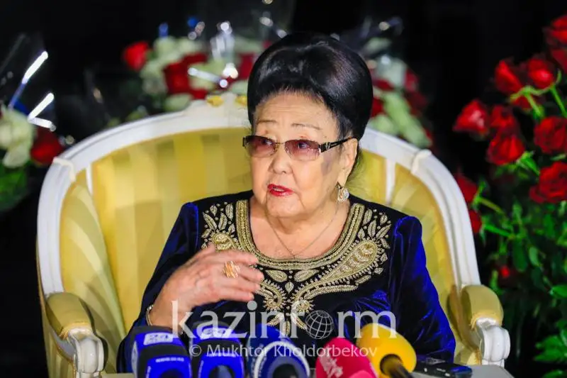 Бибигуль Тулегенова: Если Бог дал голос, нужно его формировать и работать