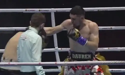 Даурен Елеусинов одержал победу нокаутом