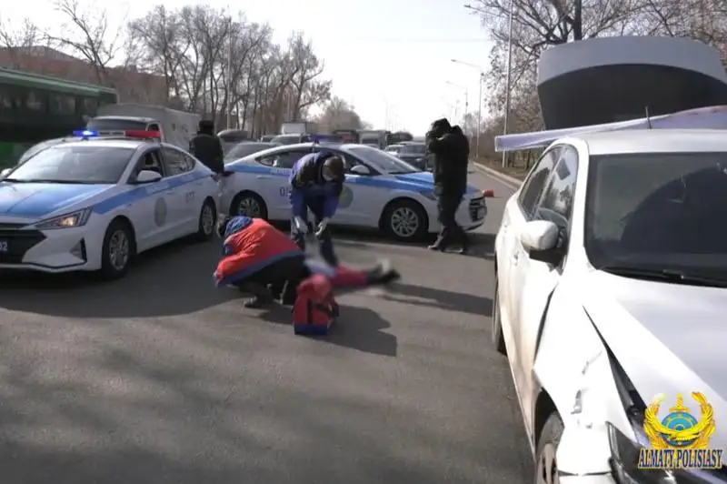 Пожилую женщину сбили насмерть в Алматы