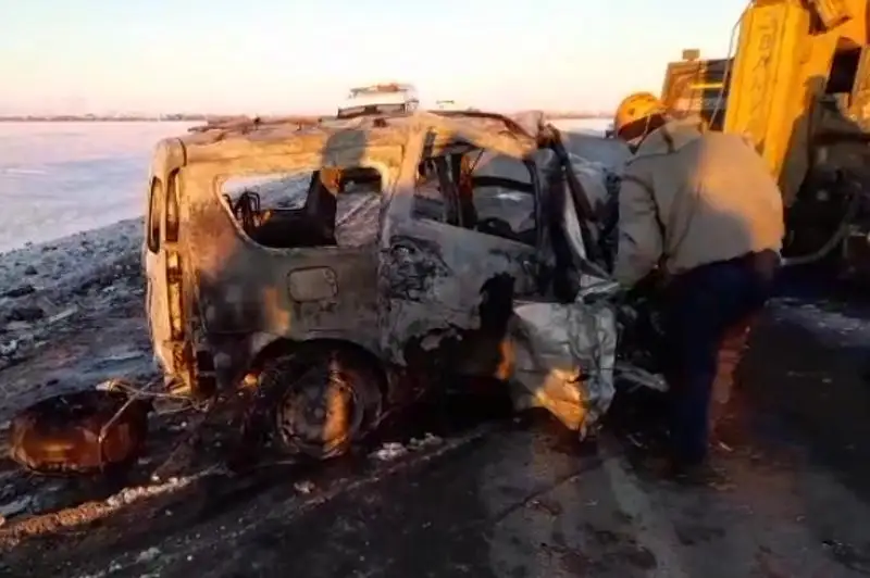 Трое детей сгорели в автомашине в ДТП в Актюбинской области