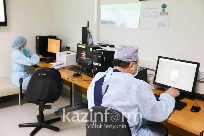 Как работают мобильные группы в поликлиниках Алматы