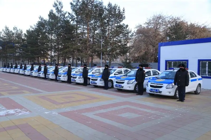 26 автомобилей вручил полицейским аким Костанайской области