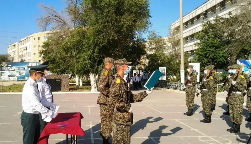 Около 200 новобранцев Нацгвардии приняли присягу в онлайн-формате