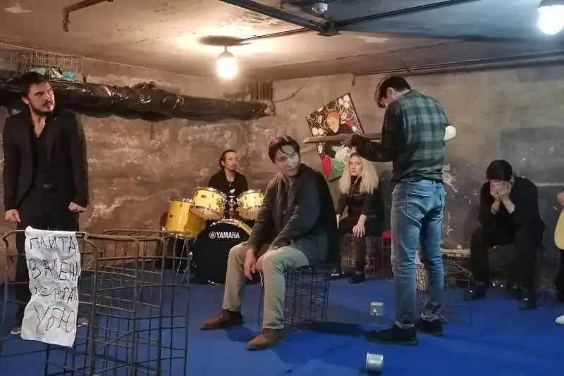 Акмолинский театр спустился в подвал