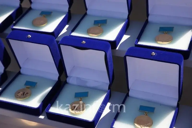 Выпускники 2021 года установили рекорд по «Алтын белгi»