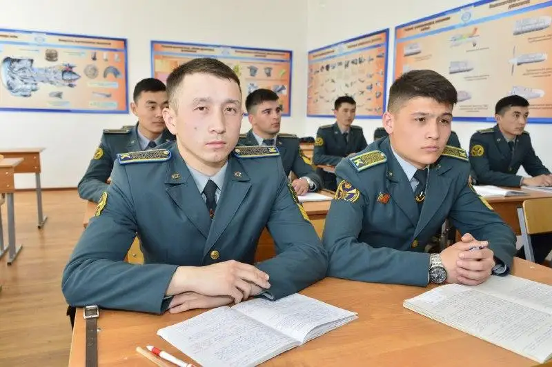 Более 760 человек поступили в военные вузы Минобороны