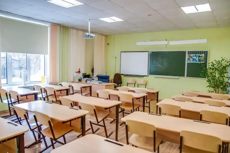 Aqmola oblysynda úsh aýysymdy oqytý máselesi qalaı sheshilýde