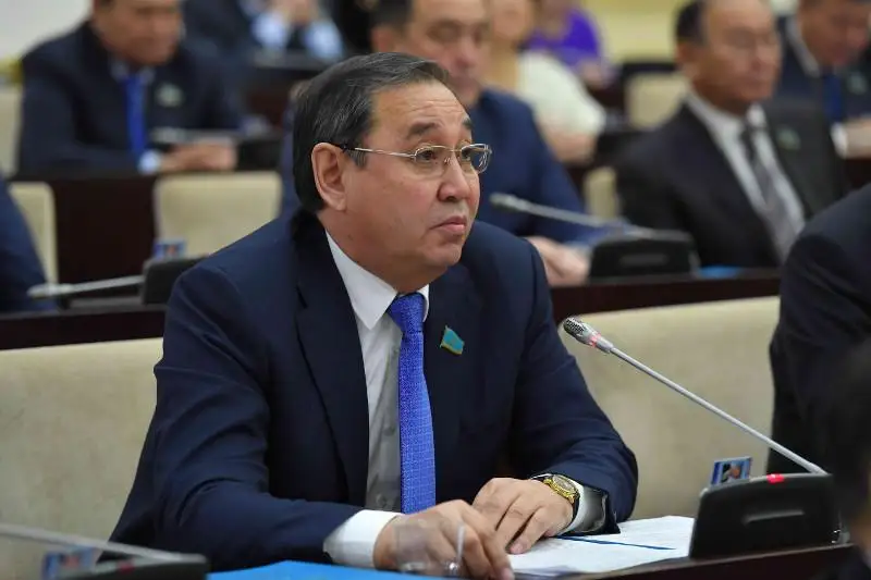 Пересмотреть размер бюджета по развитию Атырауской области предложил сенатор