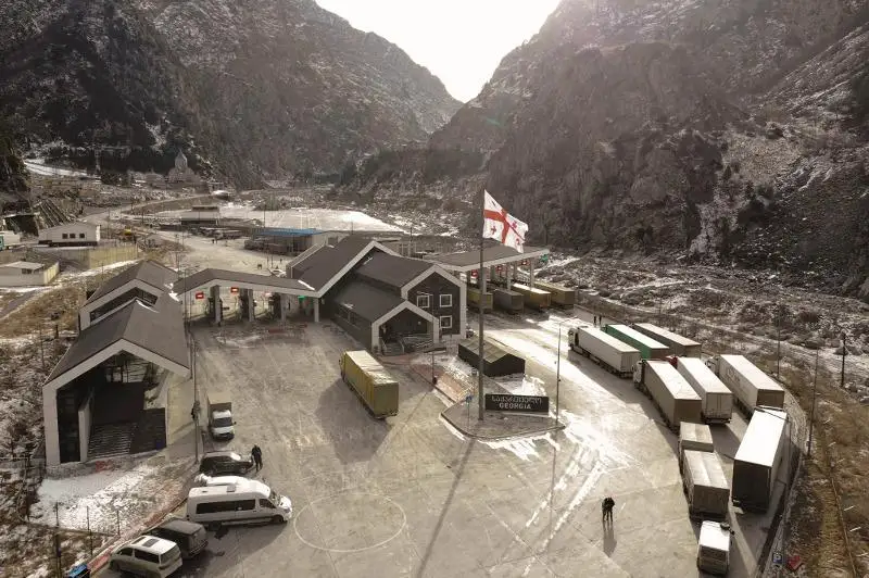 Грузия с 1 июня открывает сухопутную границу для иностранцев