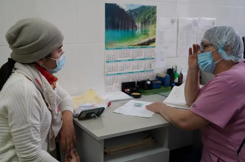 110 кормящих женщин привились вакциной Comirnaty в Акмолинской области