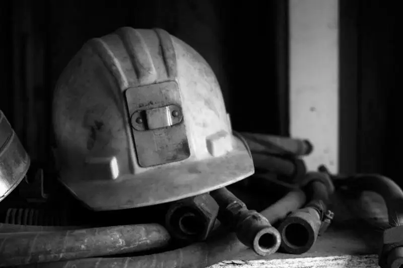 На шахте Донского ГОК работники попали под взрывную волну: один человек погиб