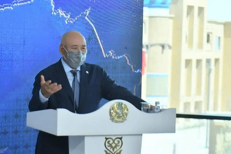 Аким Туркестанской области пояснил, как будут решать вопрос с дефицитом воды