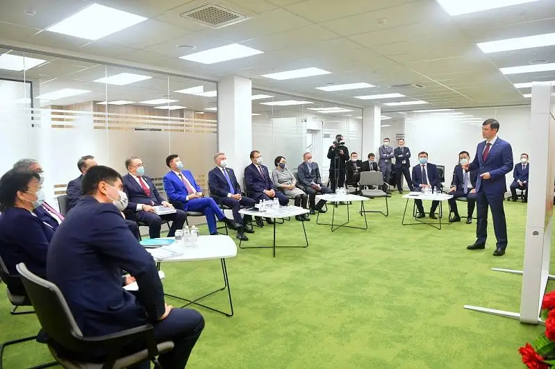 Senatorlar Joǵarǵy Sot basshylyǵymen kezdesti