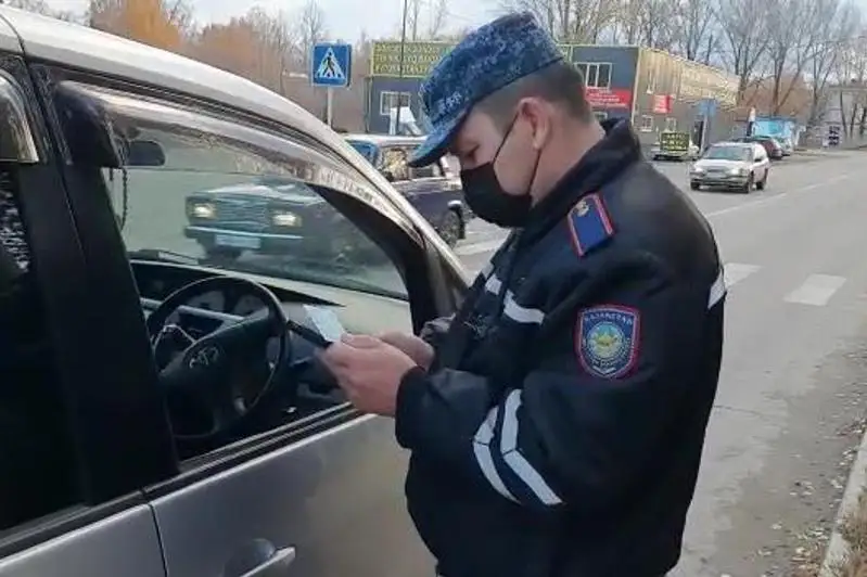 Atyraý oblysynda rýlge mas kúıde otyrǵan 23 adam bas bostandyǵynan aıyryldy