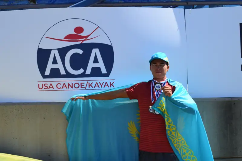 Впервые казахстанец стал чемпионом США по гребле