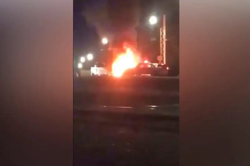 Три машины сгорели в результате ДТП в Актау