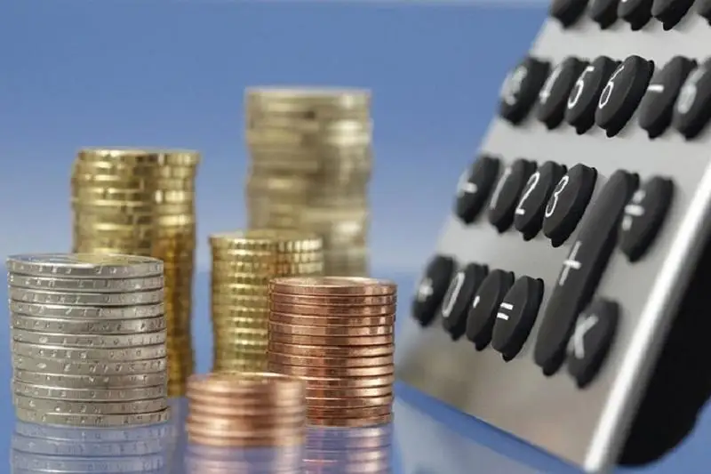 Более 64 тысяч человек получили соцвыплаты в связи с потерей работы