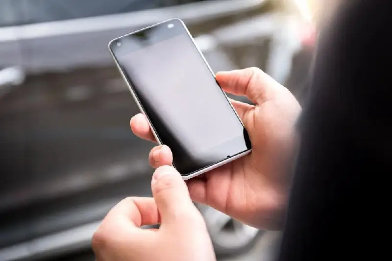 ShQO polıtsııasy urlanǵan telefondardy satatyn oryndardy anyqtady