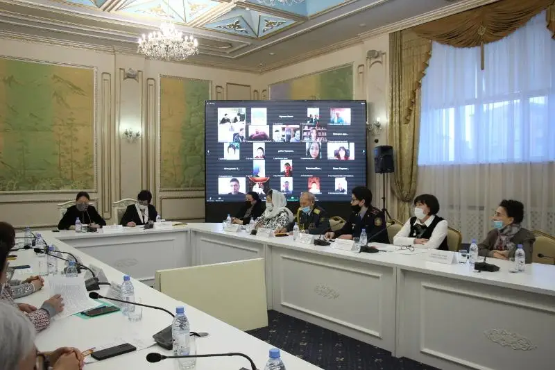 Международный круглый стол, посвященный Всемирному дню ребенка прошел в Павлодаре