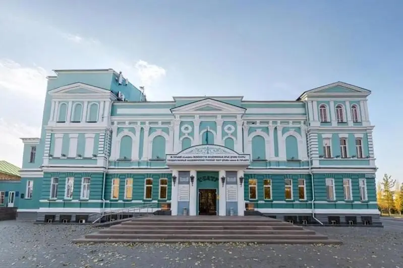 Один из старейших театров Казахстана выступит на карагандинской сцене