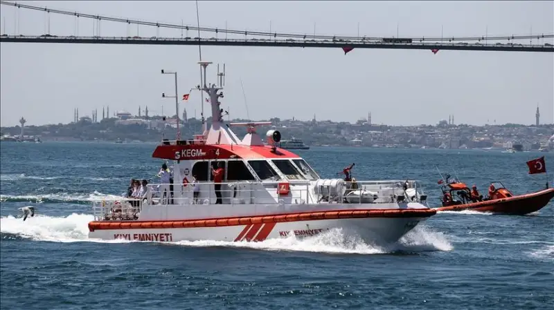 Турецкий и российский сухогрузы столкнулись на Босфоре