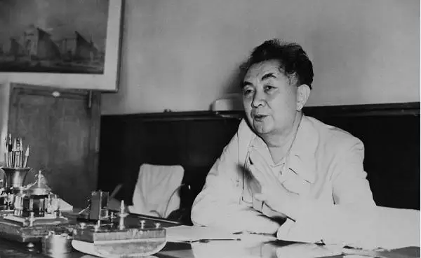 اكادەميكتىڭ كوز جاسى  (2) -  قابدەش   جۇمادىلوۆ