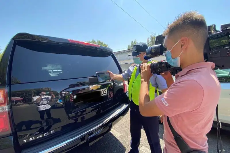 Должников по налогам выявляют с помощью «Сергек» в Алматы