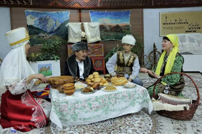 Elordada qazaqtyń salt-dástúrleri men ádet-ǵuryptaryn dáripteýge arnalǵan baıqaý ótti
