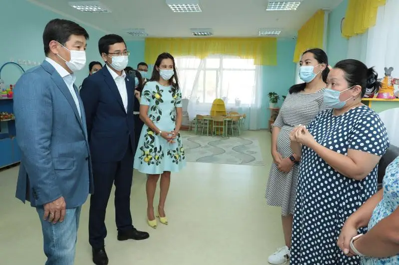 Бауыржан Байбек: Nur Otan поддержит семьи, воспитывающие детей с особыми потребностями