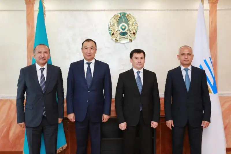 Казахстан и Узбекистан планируют строительство железнодорожной линии Дарбаза – Мактаарал