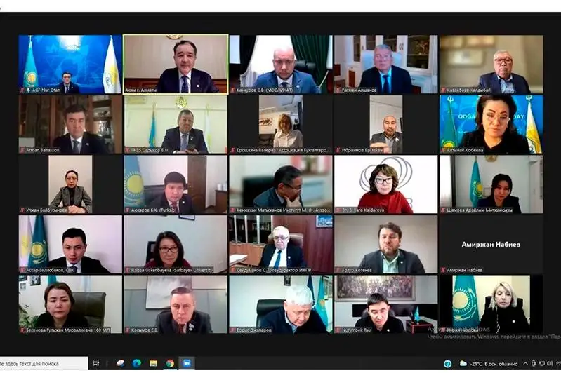 Almaty ákimi nurotandyqtardy qala turǵyndarynyń ózekti máselelerin tıimdi sheshýge shaqyrdy