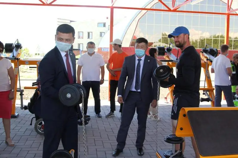 Спортивные площадки открывают в районах Костанайской области