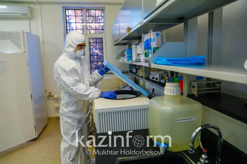 Qazaqstanda qalqansha bez obyryn emdeıtin preparat óndirisi qolǵa alyndy