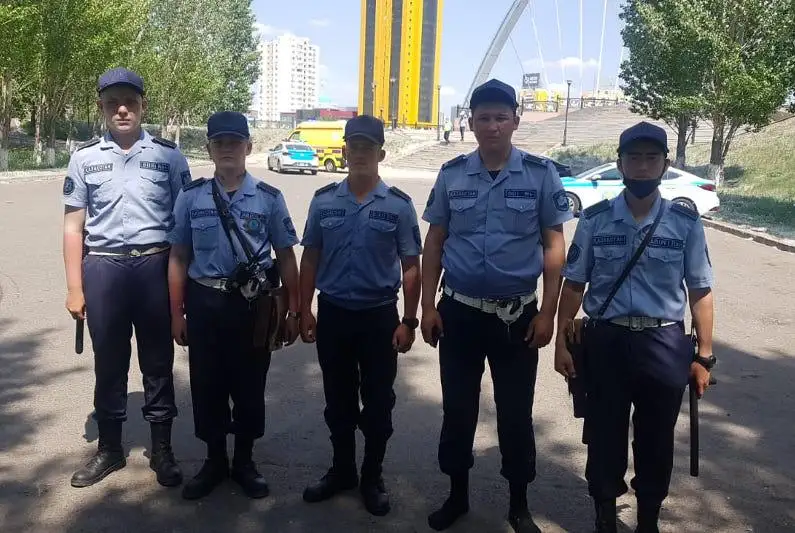 Гвардейцы спасли прыгнувшую в реку девушку в Нур-Султане