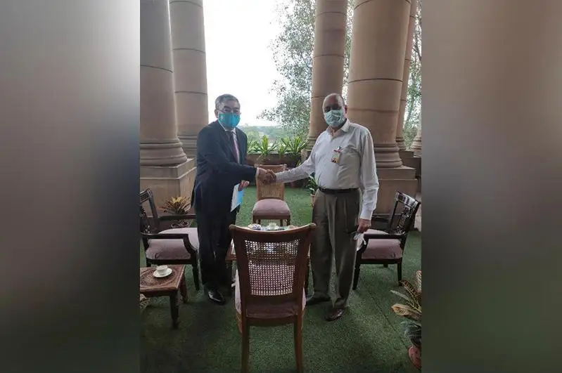 Посол Казахстана встретился с первым заместителем министра обороны Индии