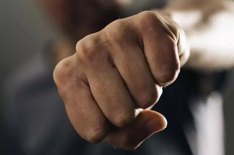 Мужчина избил семилетнего ребенка в Усть-Каменогорске