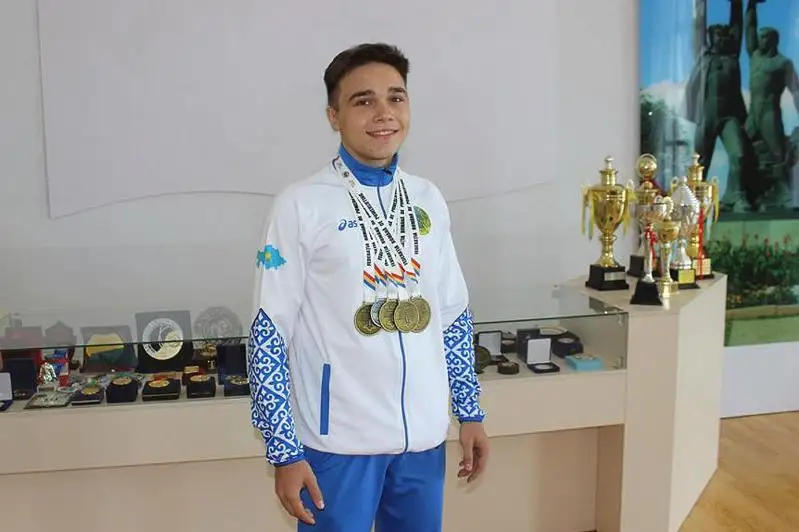 Молодой силач из Караганды стал чемпионом мира