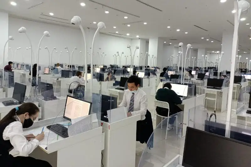 Столичные школьники завоевали 68 медалей на республиканской предметной олимпиаде