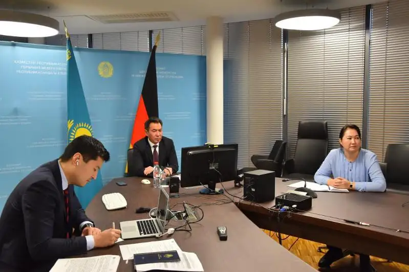 Казахстанскую модель межконфессионального и межцивилизационного развития обсудили эксперты из Германии