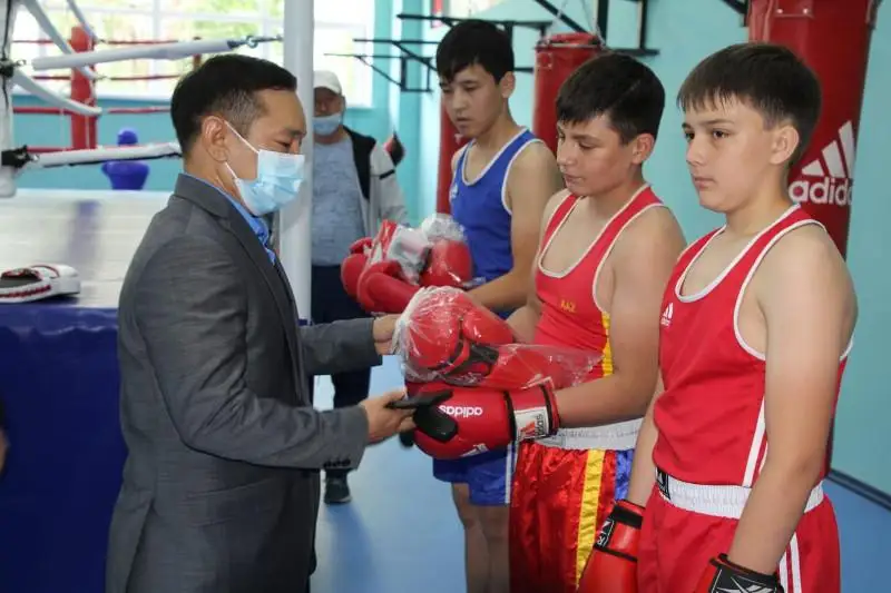 Almaty oblysynyń Kóksý aýdanynda jańa sport kesheni ashyldy