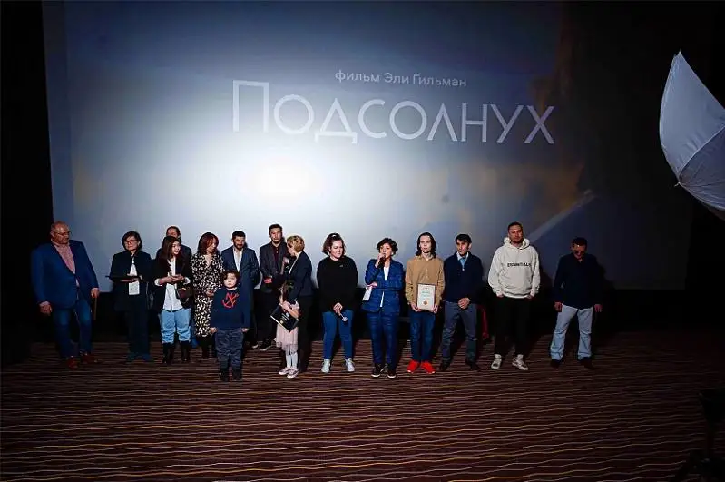 Фильм «Подсолнух» о подростковом суициде и буллинге презентовали в Алматы